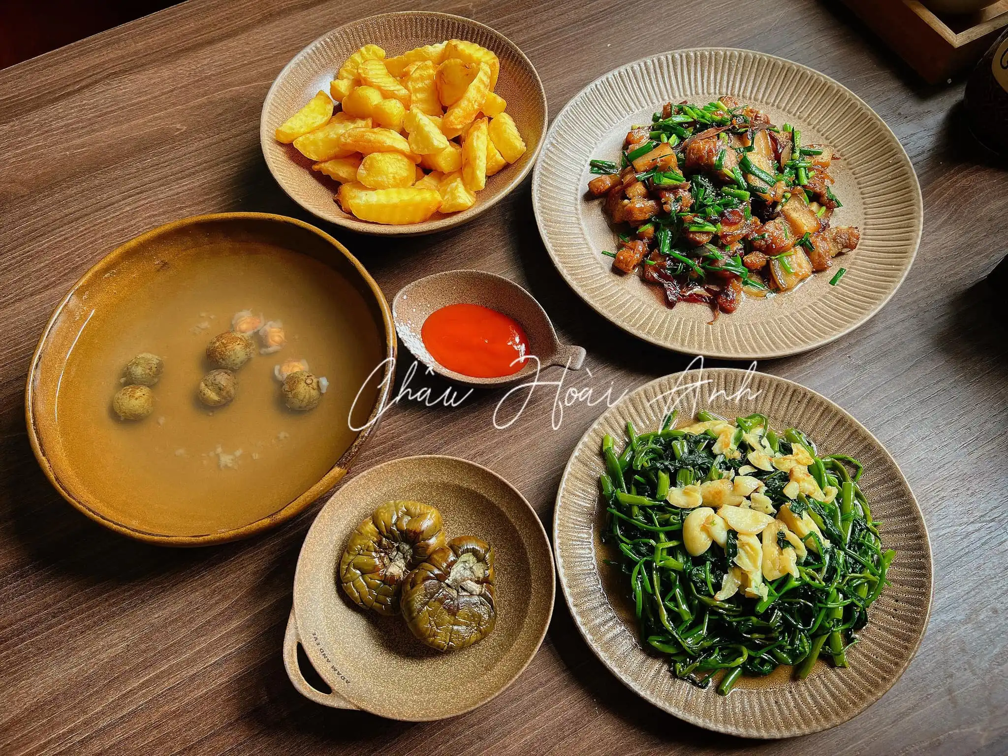 Tối nay chưa biết ăn gì, tham khảo ngay 30 mâm cơm nhà ngon miệng đẹp mắt - 8