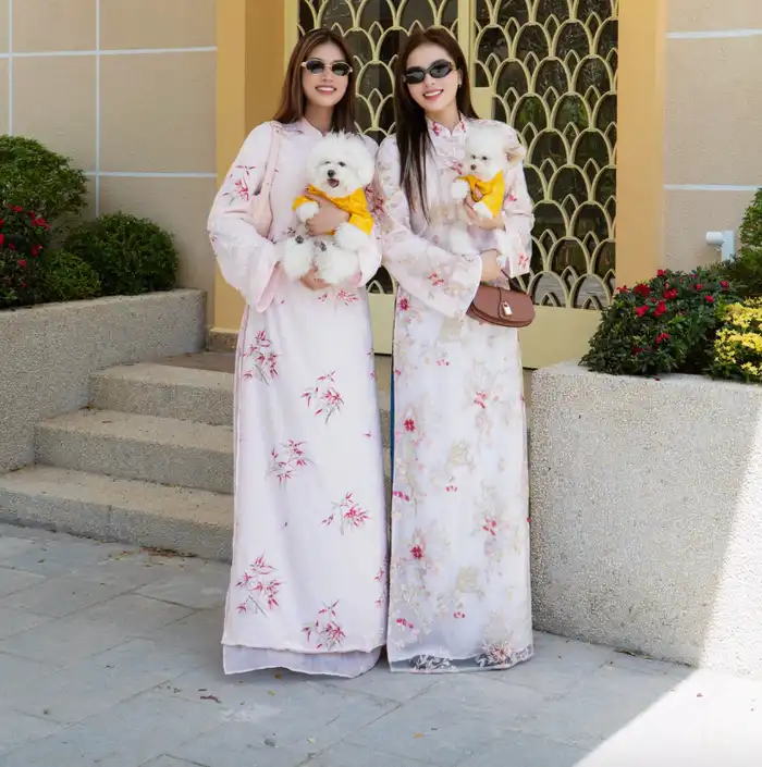 Kỳ Duyên và Thiên Ân cười tươi rói khi đón Tết cùng nhau. Ảnh: FBNV